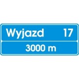 E-20 Tablica węzła drogowego na autostradzie. nformuje o zbliżaniu się do wyjzdu z autostrady; liczby umieszczone na znaku wskazują: górna - numer wyjazdu, dolna - odległość tablicy od wyjazdu; zamiast liczby wskazującej numer wyjazdu na znaku może być podana nazwa węzła