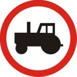 B-6 Zakaz wjazdu ciągników rolniczych. Oznacza zakaz ruchu ciągników rolniczych i pojazdów wolnobieżnych
